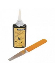 EQUIPO MANTENIMIENTO FISKARS (LIMA + ACEITE) 