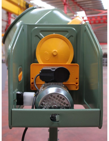 HORMIGONERA UMACON SUPERBRIC 136 LITROS